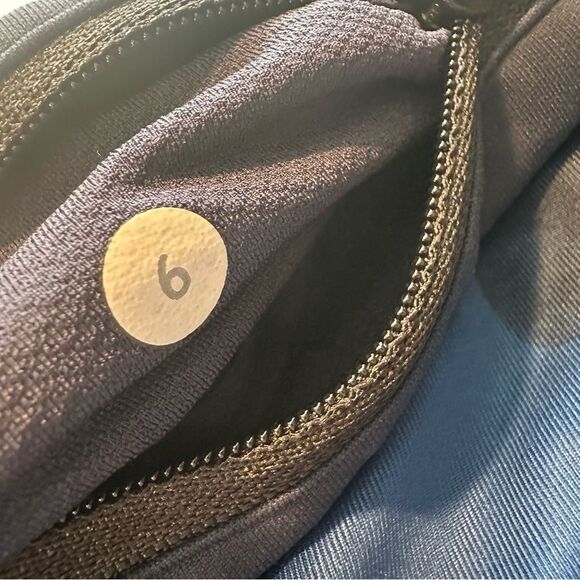 Lululemon Run Inspire Crop II leggings size 6 - Picture 6 of 6